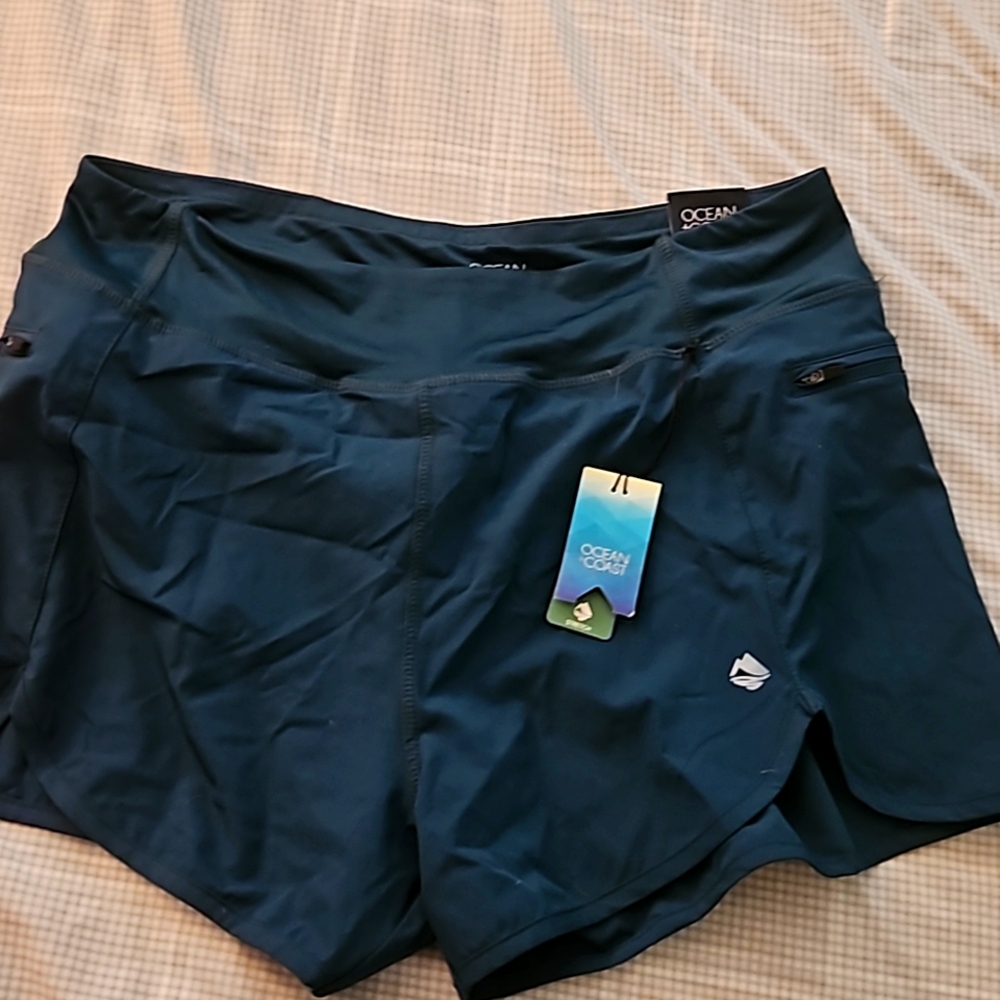 2 pair Womens Large Ocean Coast shorts NWT